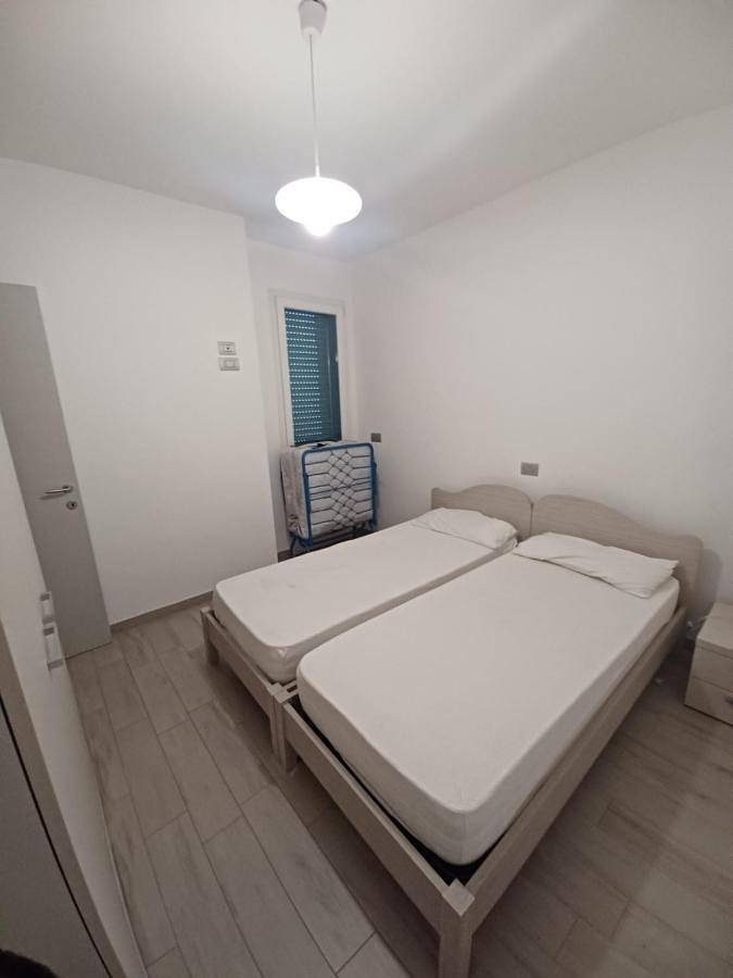 Gîte pour 6 personnes, avec terrasse à Cupra Marittima - 3