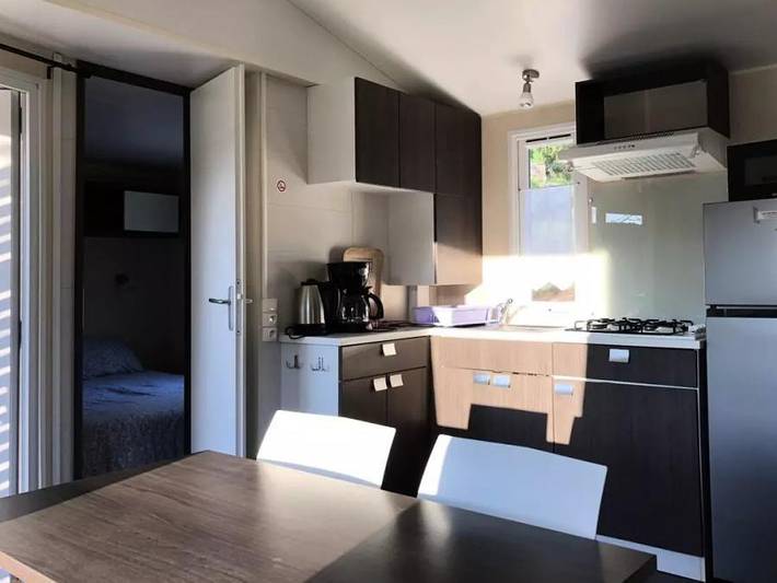 Mobil home pour 4 personnes, avec bassin pour enfant à Thonac - 4