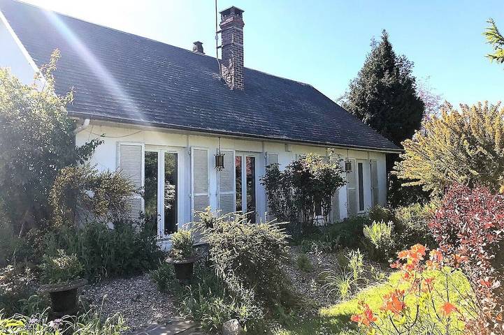 Gîte pour 7 personnes, avec jardin et terrasse, animaux acceptés dans Sauqueville