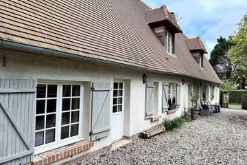 Location de vacances pour 8 personnes, avec terrasse ainsi que jardin et sauna, animaux acceptés dans Plage du Petit Ailly