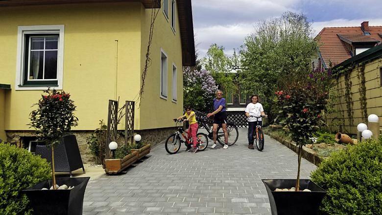 Ferienwohnung für 4 Personen, mit Balkon und Garten - 1