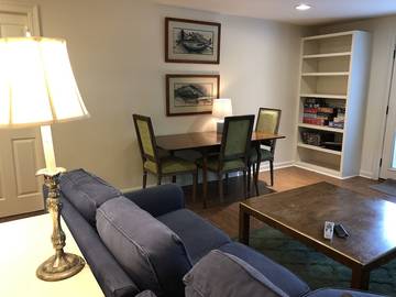 Cabin for 6 Guests in Lafayette, Louisiana, Picture 2