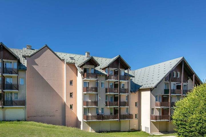 Chalet pour 4 personnes, avec piscine, animaux acceptés à Villard-de-Lans
