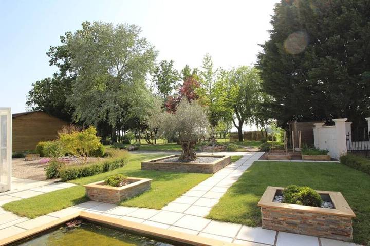 Location de vacances pour 8 personnes, avec jardin et piscine, adapté aux familles à Betz-le-Château - 4