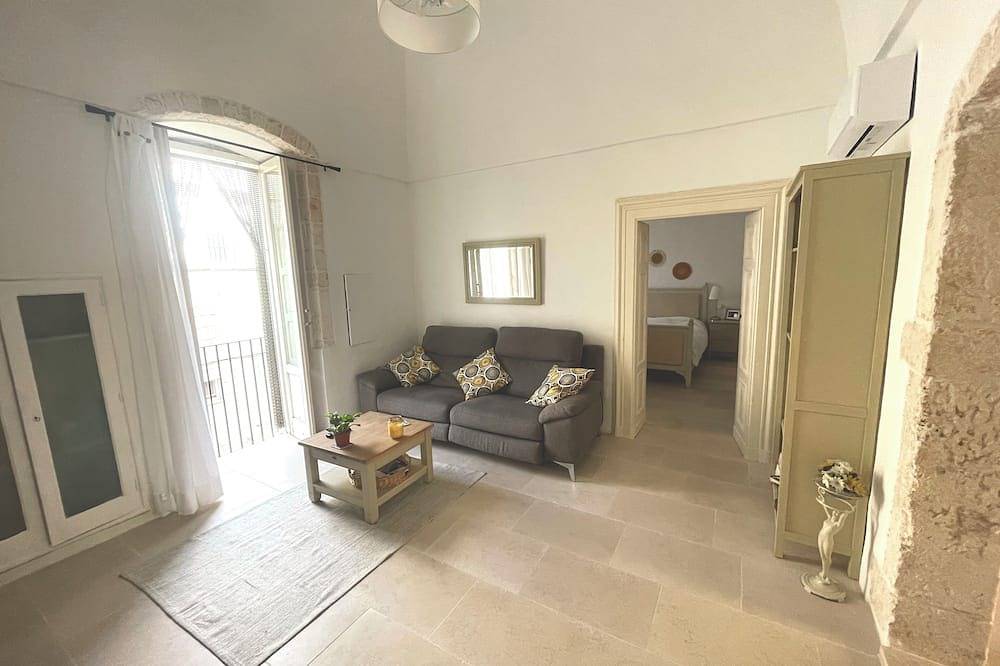 Historic Home with Large Rooftop Terrace in Heart of Ceglie in Ceglie Messapica, Salento