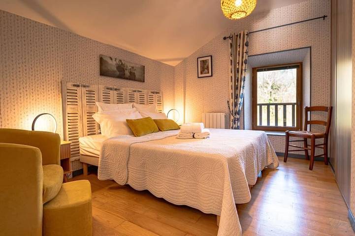 Gîte pour 4 personnes, avec jardin à La Chapelle-Gonaguet - 2