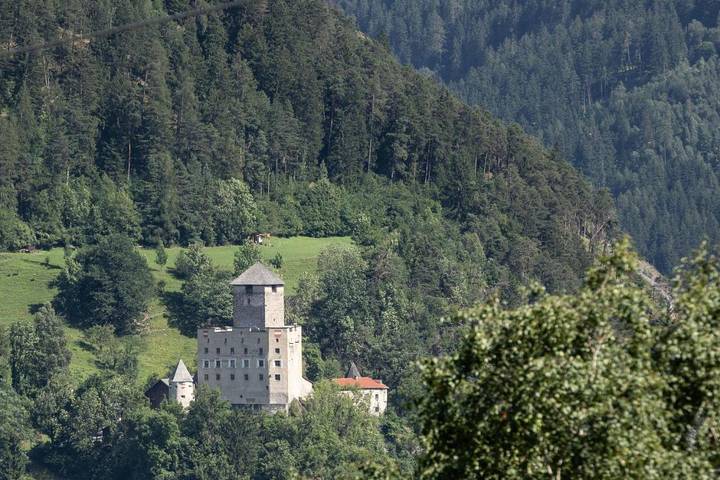 Ferienwohnung für 6 Personen, mit Balkon und Terrasse sowie Ausblick in Landeck - 4
