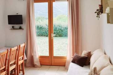 Gîte pour 4 personnes, avec piscine et terrasse à Montbrun-les-Bains