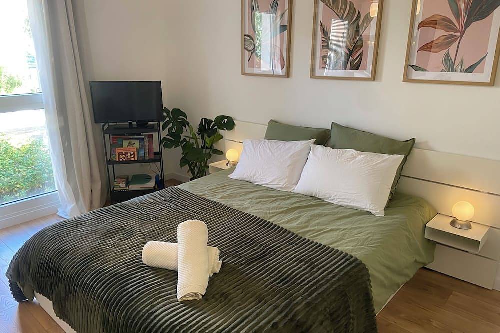 Entire apartment, Quiet, cosy Premium studio with balcony in Haguenau, Nordelsass