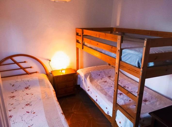 Location de vacances pour 7 personnes, avec vue et terrasse, animaux acceptés à Cuevas del Becerro - 3