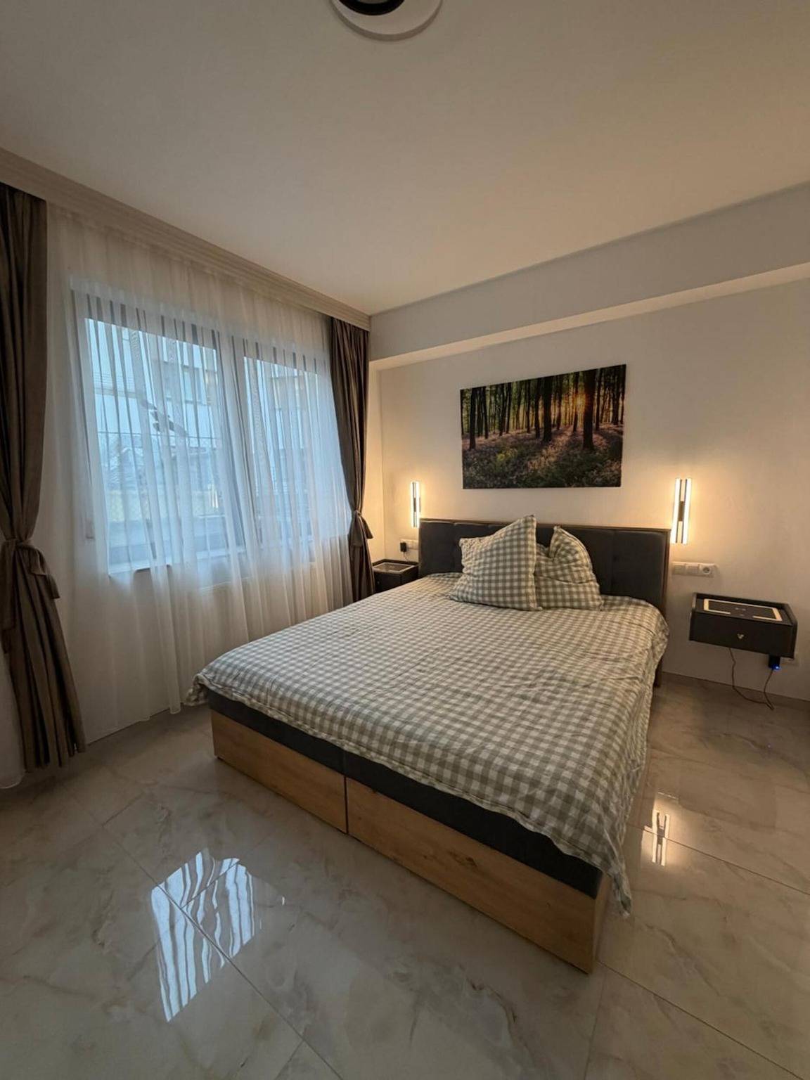 Ganze Wohnung, Apartment „Downtown“ mit Wlan und Klimaanlage in Bonn, Rheinland