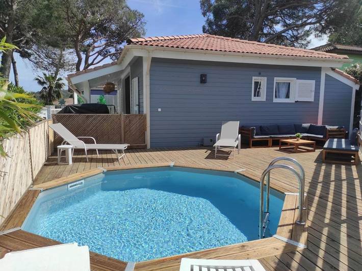 Chalet pour 8 personnes, avec Terrasse et Jardin ainsi que Piscine et Vue à Gassin