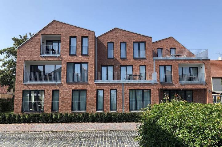 Ferienwohnung, mit Balkon und Garten in Oldenburg