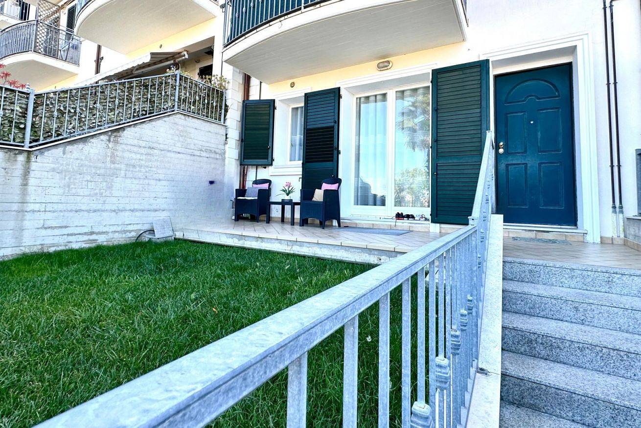 Ganze Wohnung, P034 - Porto Recanati, new three-room apartment with garden in Porto Recanati, Adriaküste Marken