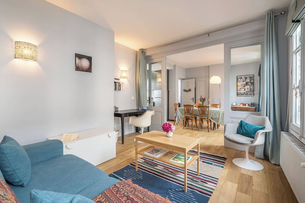 Ganze Wohnung, Beautiful apartment in a townhouse with a garden, fully renovated in 2021. in Sainte-Famille-en-Auge, Lisieux und Umgebung