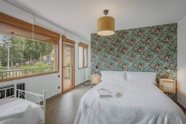 Casa rural con piscina para 13 personas, con Balcón y Jardín en Sierra de Guadarrama - 3