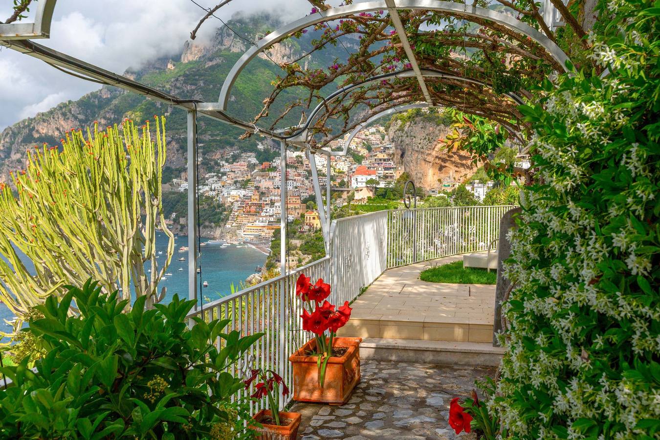 Villa Le Sirene in Positano in Positano, Sorrento Coast