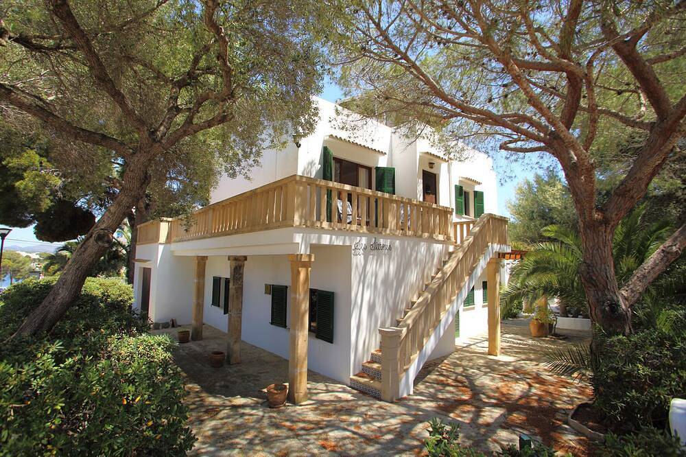 Ses Sivines – Encanto Clásico con un Espacio Exterior de Lujo en Portocolom in Portocolom, Felanitx
