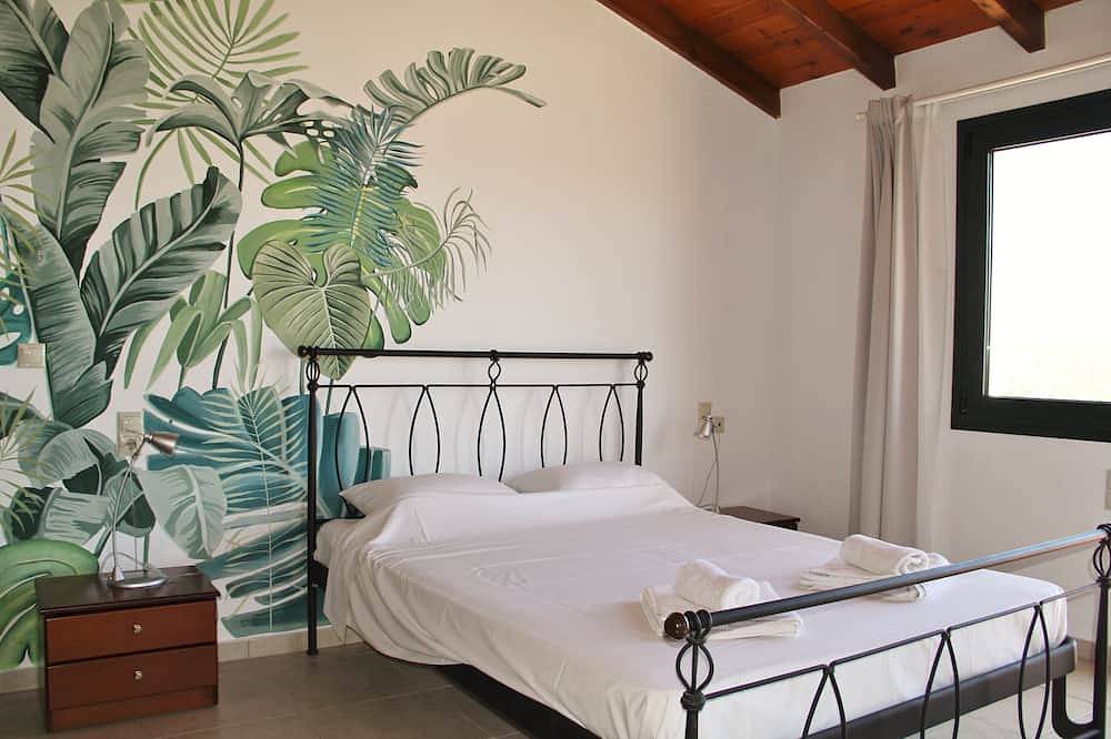 Villa Panorama Pitsidia- Matala Zwembad en tuin met uitzicht op zee en de bergen in Pitsidia, Iraklio-Heraklion en omgeving