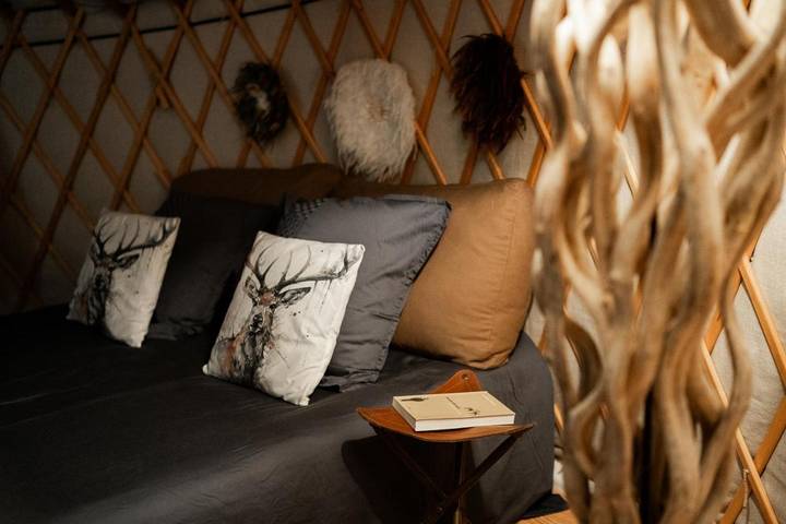 Gîte pour 4 personnes, avec vue ainsi que sauna et jardin à Ilonse