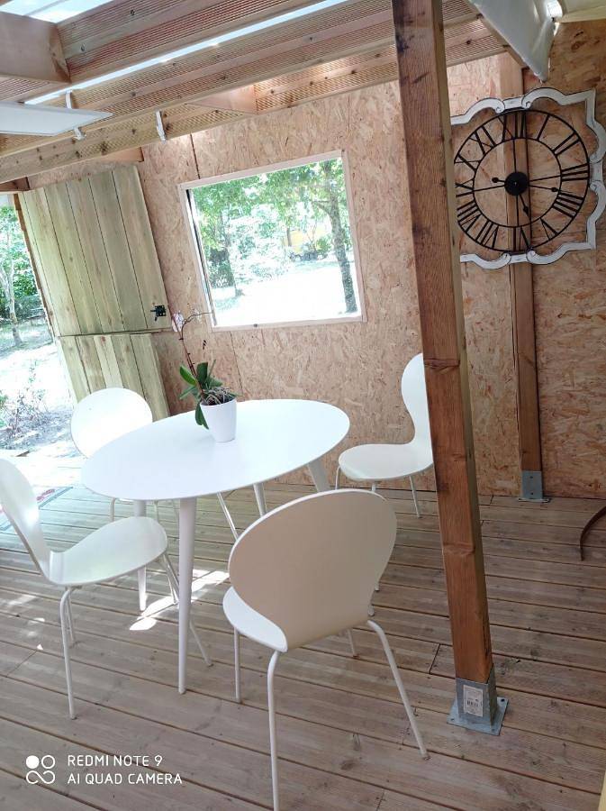Camping pour 5 personnes, avec terrasse