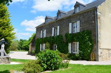Cottage pour 4 personnes, avec jardin à Les Iffs