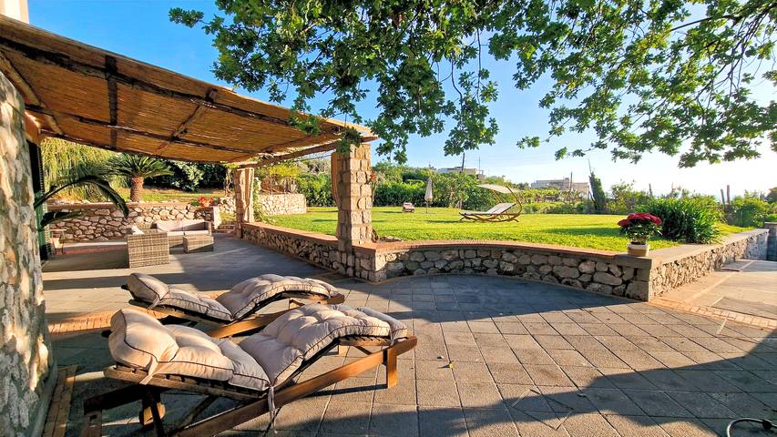 Villa per 6 persone, con Terrazza e Giardino a Capri