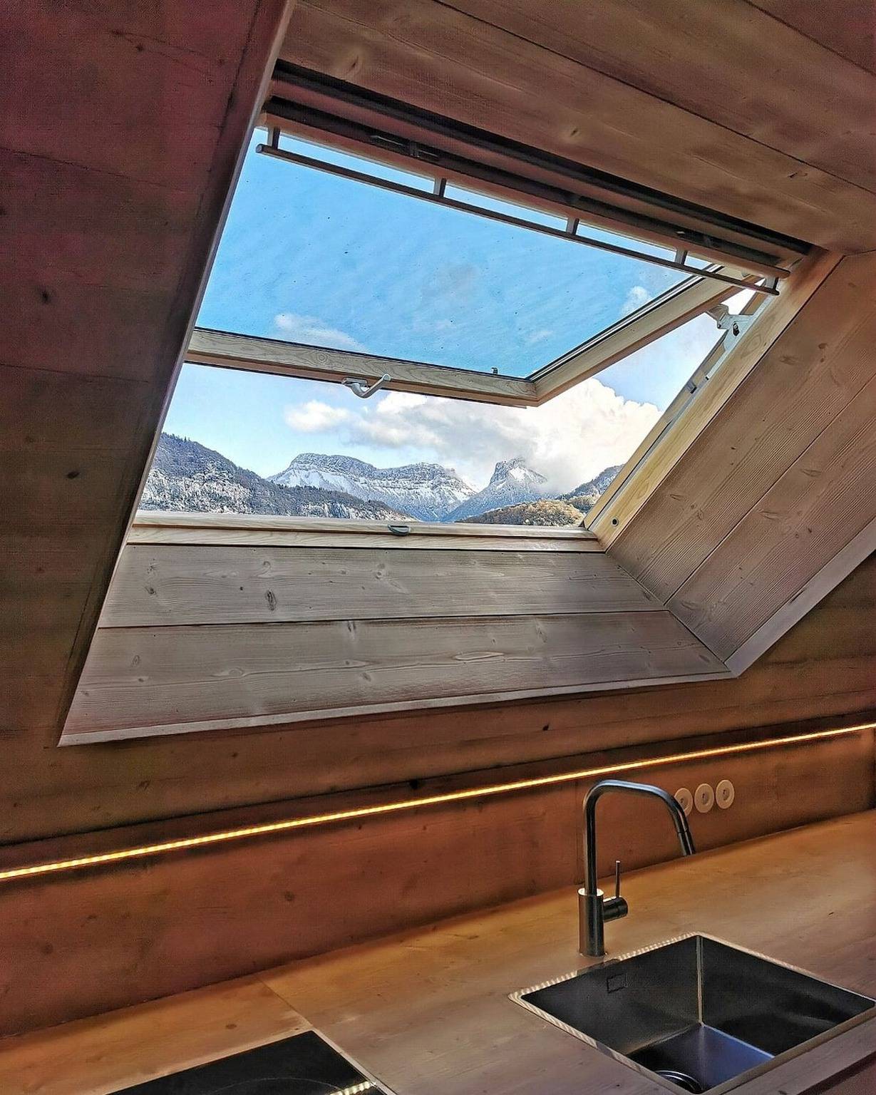 Entire apartment, L'Alpage de la Bergerie, apartment in a cosy farmhouse ! in Nâves-Parmelan, Annecy region