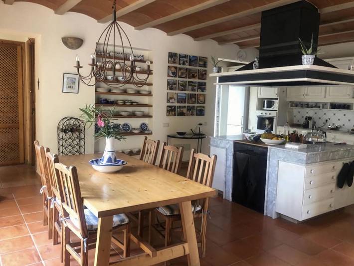 Ferienhaus für 6 Personen, mit Terrasse und Pool sowie Garten in St Miquel de Balansat - 4