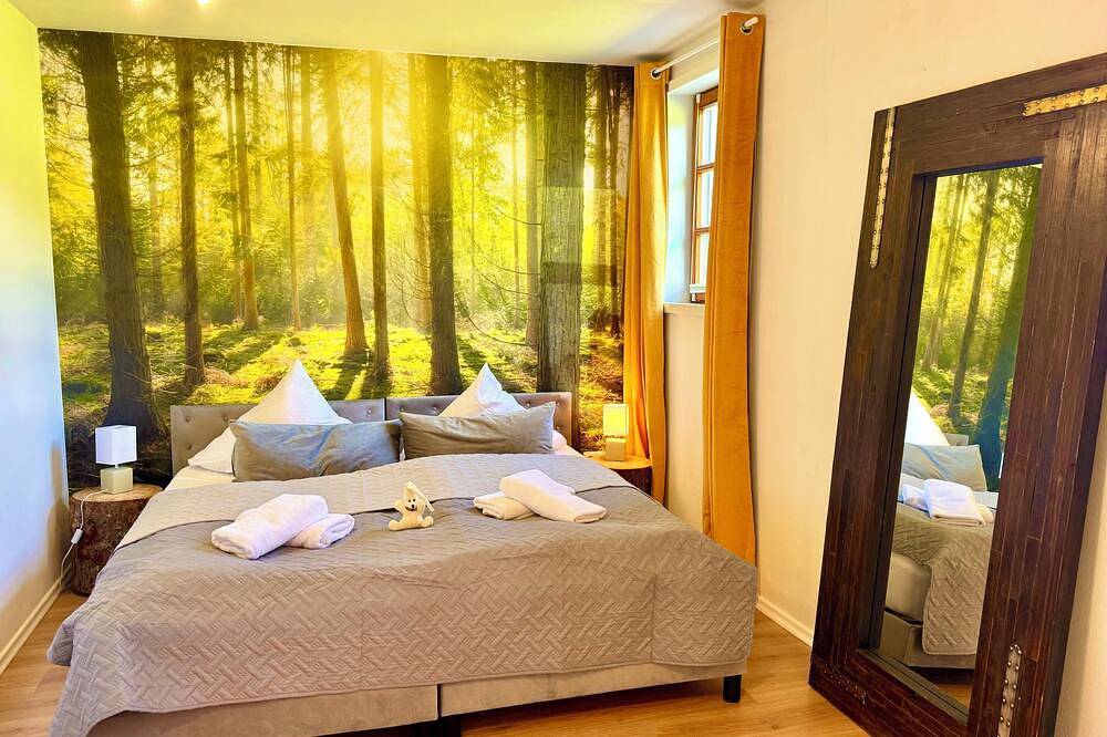 S‘Landhaus Apartment  Holzofen, Whirlpool Infrarotsauna Wellnessdusche in Neuschönau, Šumava Mountains