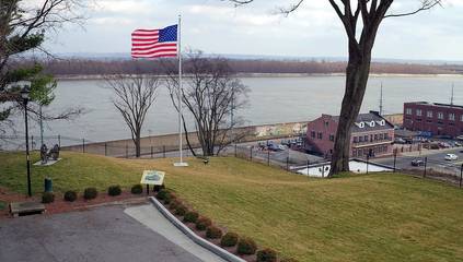 Vacation Rental for 5 Guests in Cape Girardeau, Cape Girardeau County, Picture 3