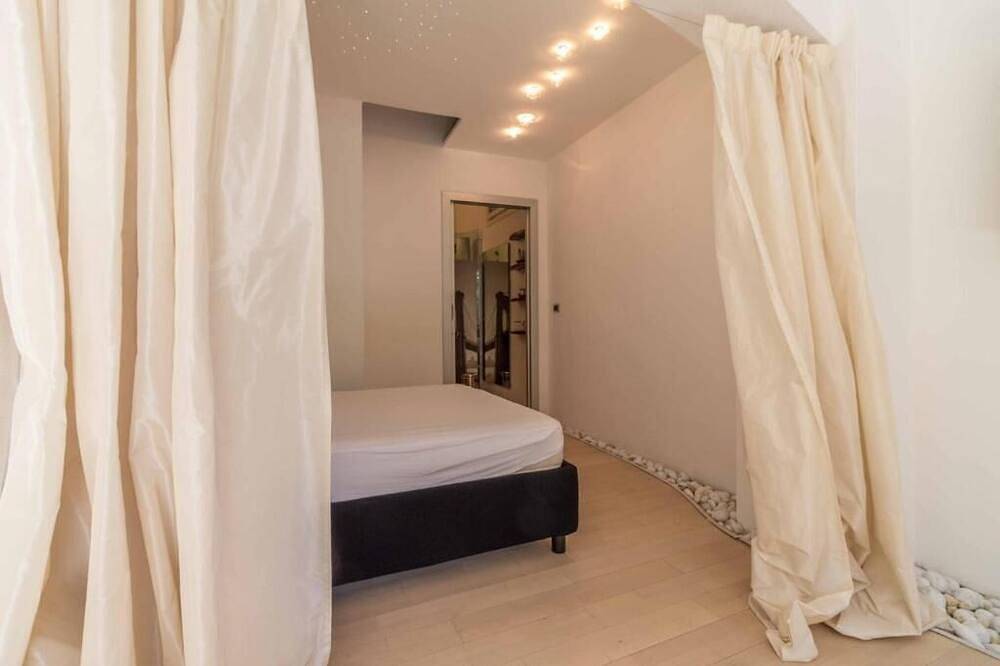 Appartamento intero, Lungolago Holiday Home - Affitti Brevi Italia in Lecco, Prealpi Bergamasche Occidentali