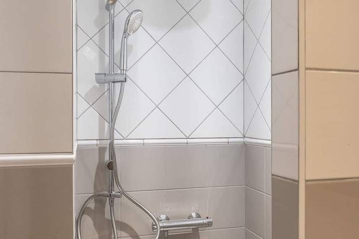 Location de vacances pour 2 personnes, avec sauna et piscine à Asquins - 4