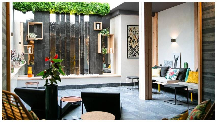 Hôtel pour 2 personnes, avec vue ainsi que terrasse et sauna, animaux acceptés dans Gare De Marseille Saint Charles - 2