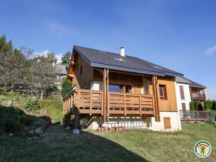 Chalet Plein Vert in Station de Laye, Laye