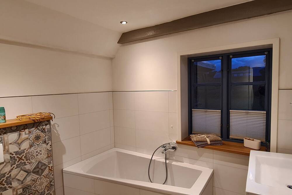 Watt’n Glück – Barrierefreies Reetdach-Ferienhaus Nordsee, Watt, Wind & Wellen in Windbergen, Sankt Michaelisdonn und Umgebung