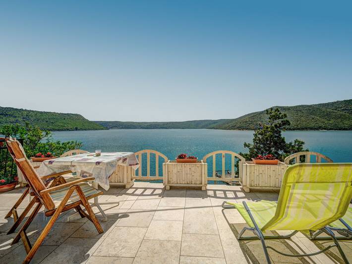 Ferienwohnung mit Meerblick für 3 Personen, mit Terrasse und Garten in Istrien
