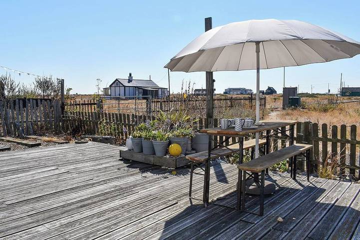 Cottage for 7 people, with garden, with pets in Dungeness