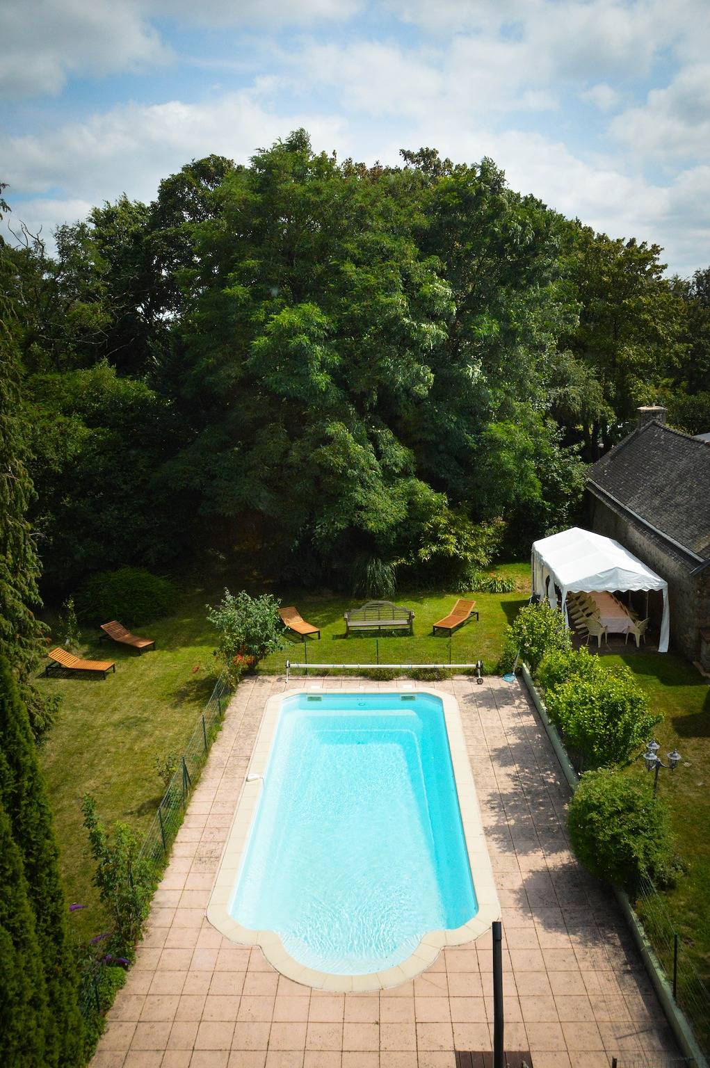 Château 'Gite La Renardière' avec piscine privée, terrasse privée et Wi-Fi in Langoëlan, Région de Pontivy