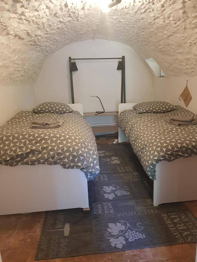 Chambre d’hôte pour 2 personnes, avec vue ainsi que jardin et terrasse