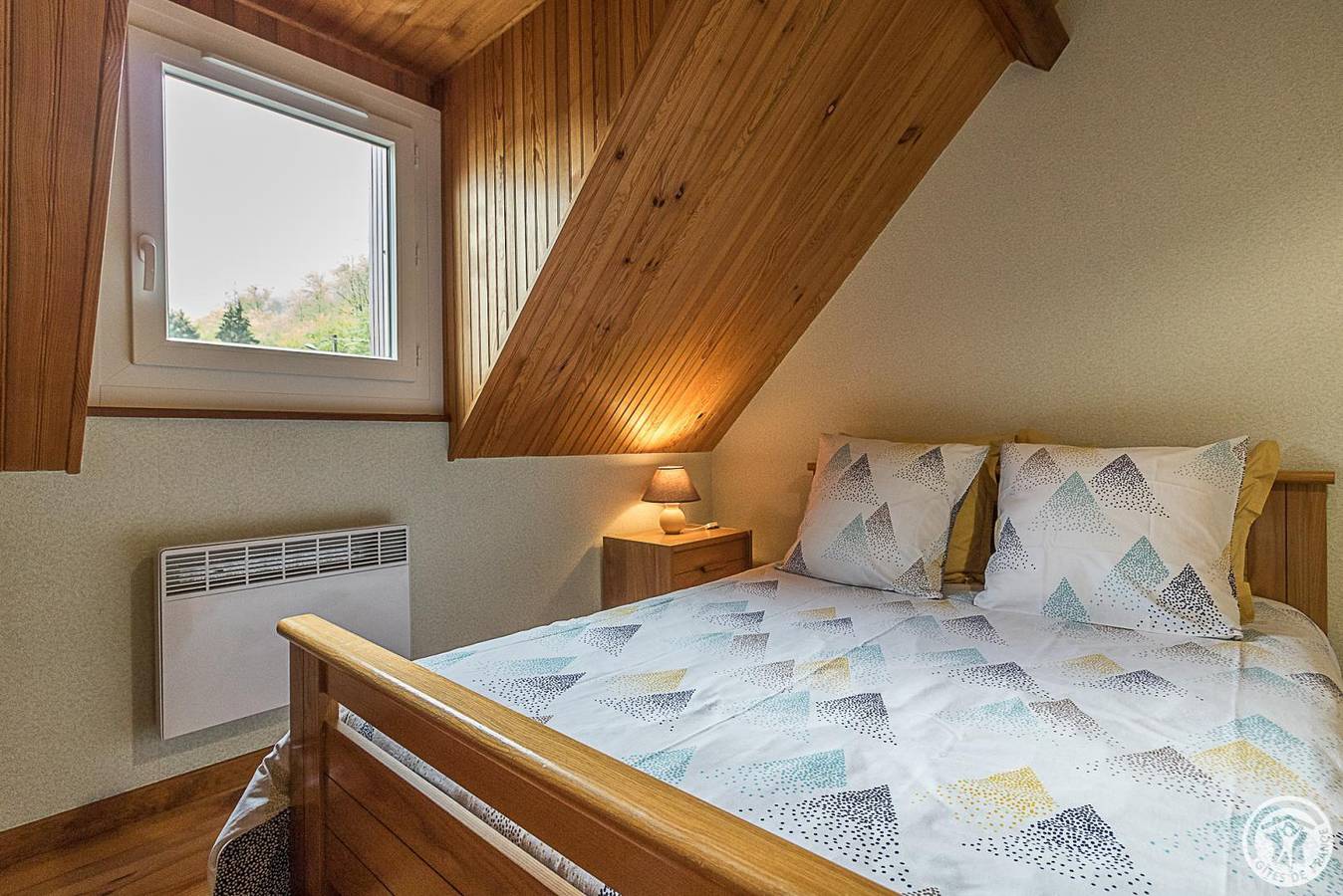 Fenêtre sur Superbagnères in Luchon-Superbagnères, Bagnères-de-Luchon