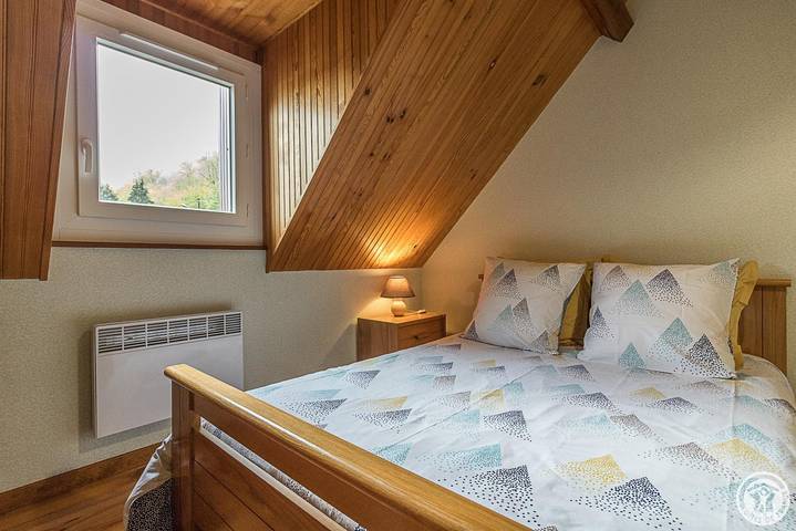 Fenêtre sur Superbagnères in Luchon-Superbagnères, Bagnères-de-Luchon