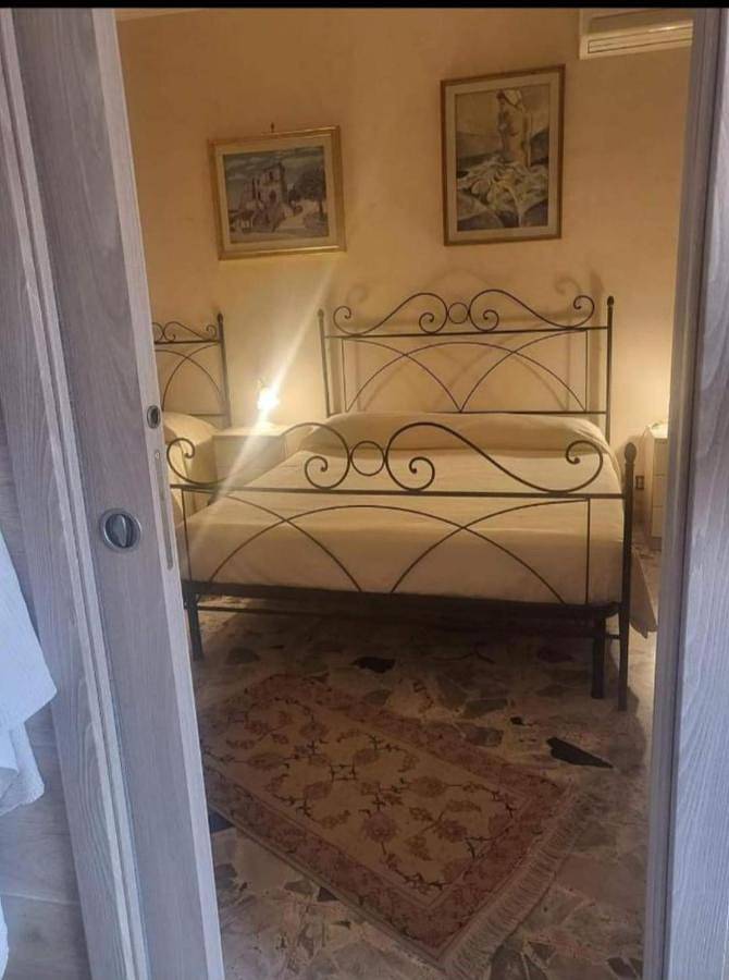 Maison Manni' B&B in spiaggia della Galleria (Satriano), Soverato