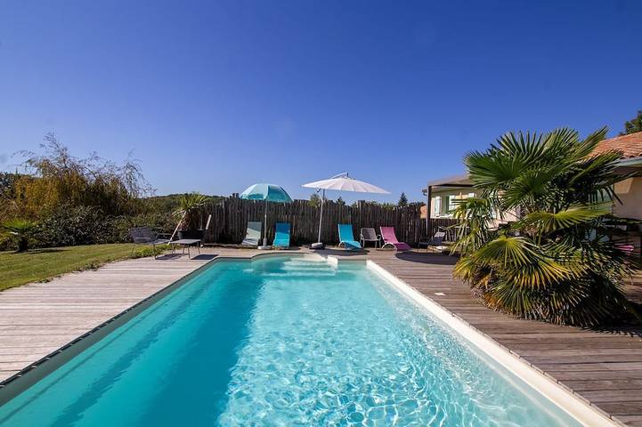 Gîte pour 6 personnes, avec terrasse et jardin, animaux acceptés à Paunat