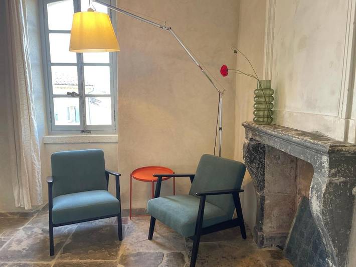 Location de vacances pour 2 personnes, avec vue ainsi que terrasse et jardin à Vallérargues - 2