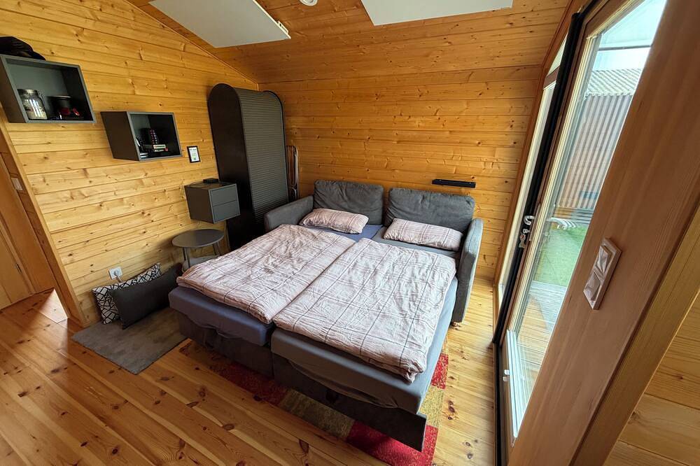 Mojo's Tiny Haus  an der Elbe in Bleckede, Mecklenburgisches Elbetal