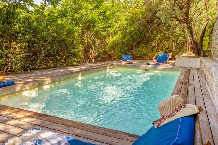 Location de vacances pour 10 personnes, avec terrasse ainsi que jardin et piscine, adapté aux familles à Corbara - 3