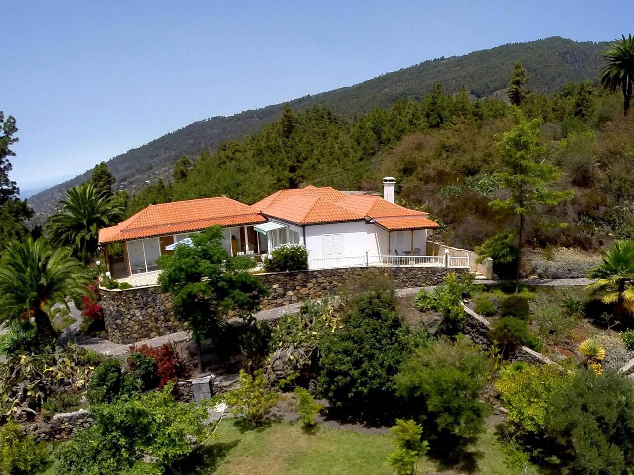 Anspruchsvolle Ferienvilla mit Panoramablick in El Pinar (Tijarafe), Tijarafe