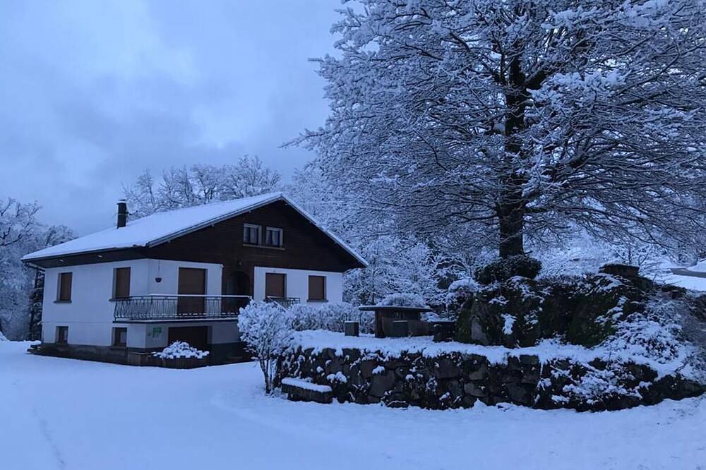 Casa acogedora cerca de pistas de esquí y lagos, con todas las comodidades y apta para familias in Vagney, Parque natural regional de los Ballons des Vosges