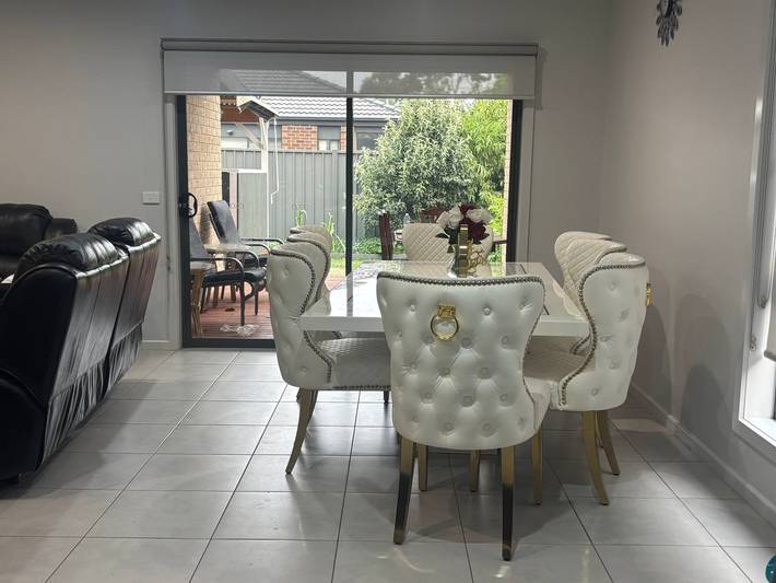 Spacious 4-Bedroom House Near Cobblebank Station in Melton South, Victoria
